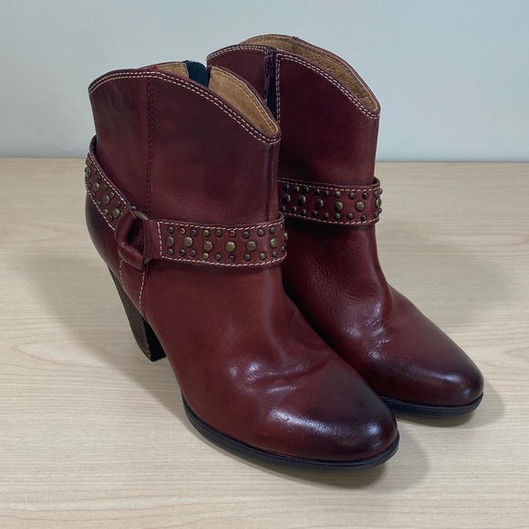 Sofft Dark Red Ankle Booties with Studded Strap - Picture 1 of 9
